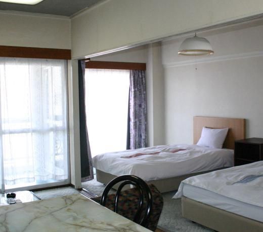 WEEKLY MANSION CHATEAU BLANC