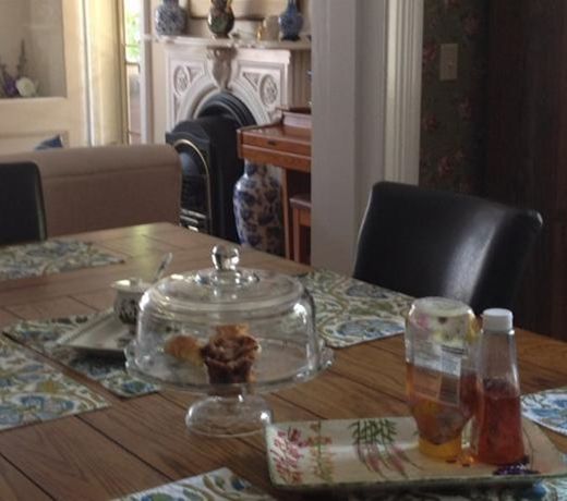 SUMMERHOUSE INN & BREAKFAST