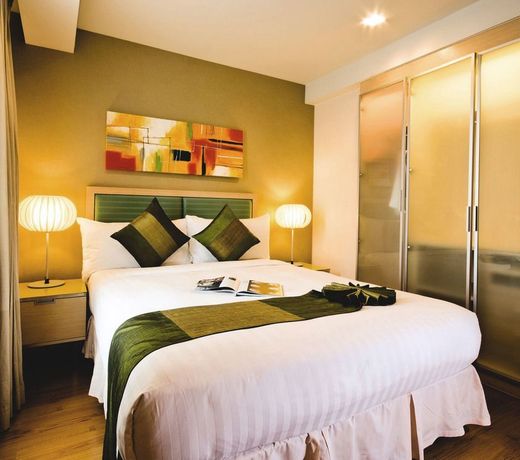 Urbana Langsuan Hotel - SHA Extra Plus