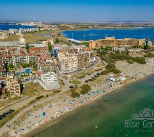 Rose Gardens Apart Hotel