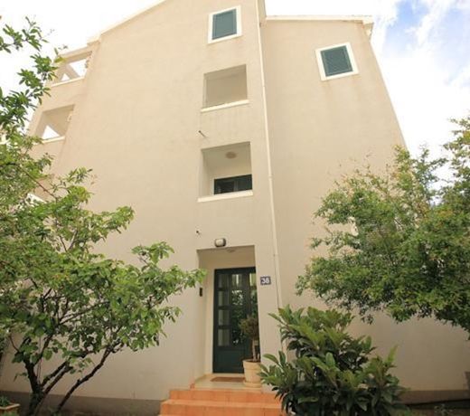 Guest house ZenoviÄ