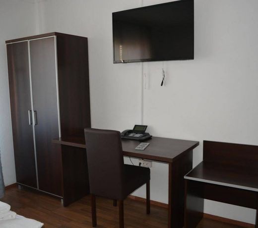 B&D Hotel