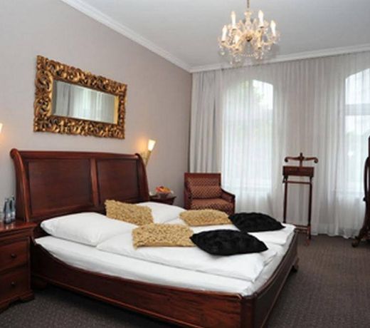 Hotel Commodore