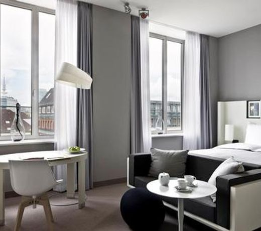 Sofitel Am Alten Wall Hamburg Hotel