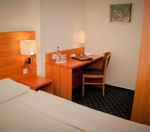 Elbbrücken Hotel