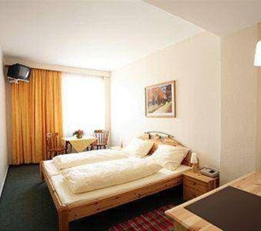 Auto-Parkhotel