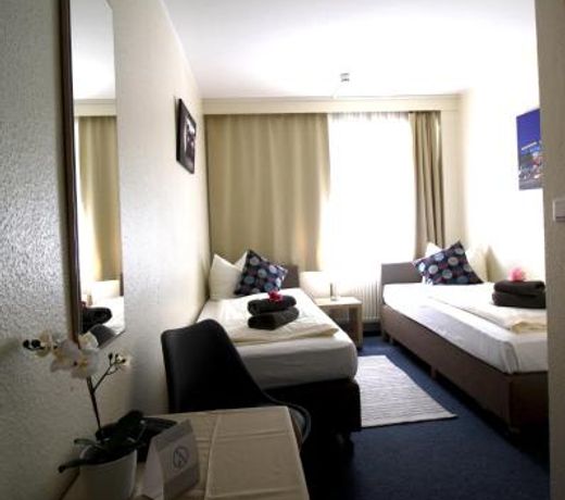 Auto-Parkhotel