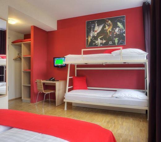 MEININGER Hotel Hamburg City Center