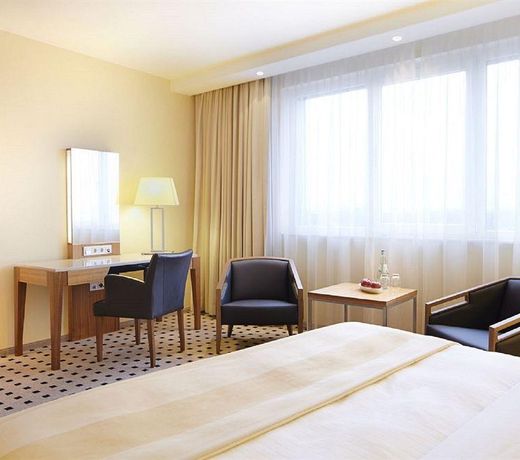 RADISSON BLU HOTEL, HAMBURG AIRPORT