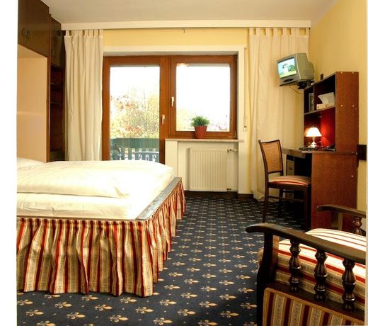 Airport Regentpark Hotel