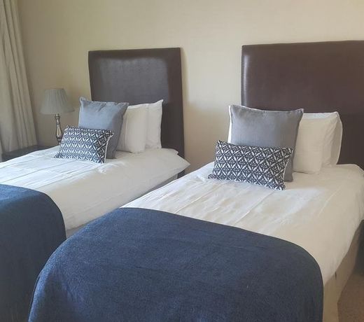 THE HERON GUESTHOUSE