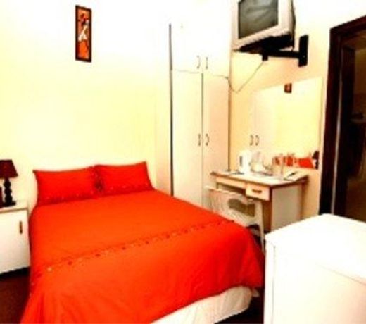 Cozynest Bed and Breakfast