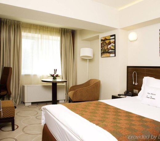 DoubleTree by Hilton Bucharest Unirii Square