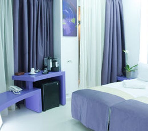 Christina Hotel