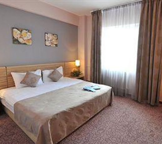 RIN Central Hotel