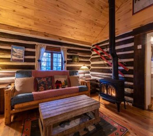 Pioneer Guest Cabins