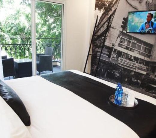 Dizengoff Avenue Boutique Hotel