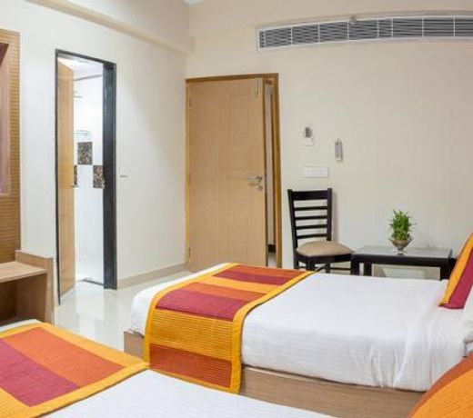 Hotel Yash Regency