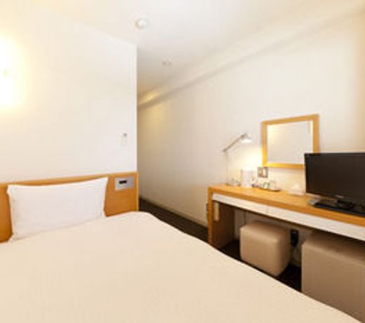 7 Days Hotel