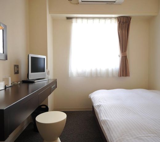 7 Days Hotel Plus