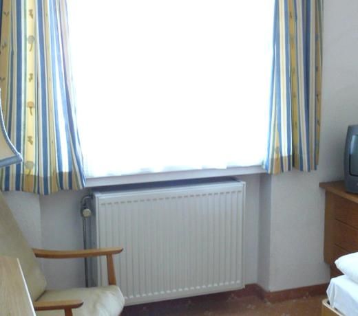Hotel Roter Hahn - Bed & Breakfast