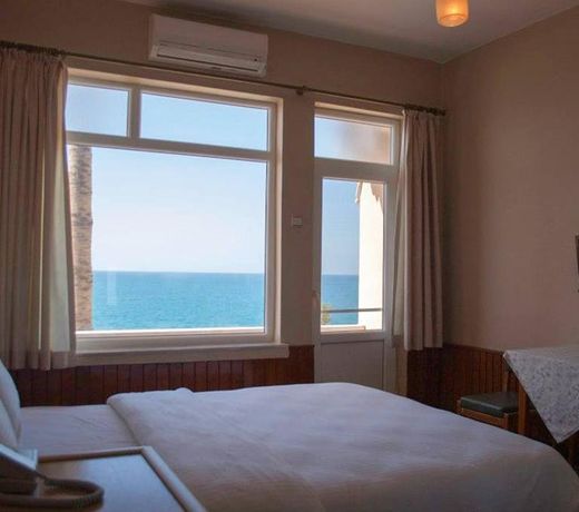 Lades Hotel