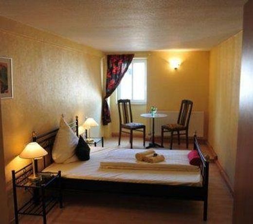 Hotel Hirsch Garni