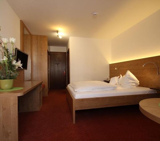 Isar Hotel