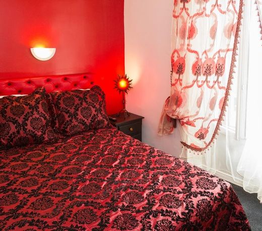 Hotel Henri IV