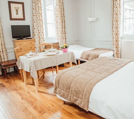 Appart Hotel Charles Sander