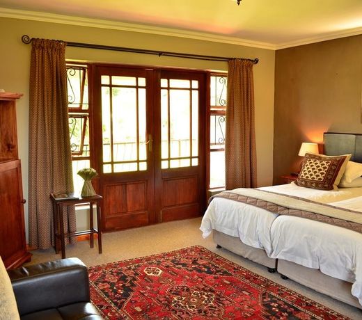 Sea Whisper Guest House & Self Catering