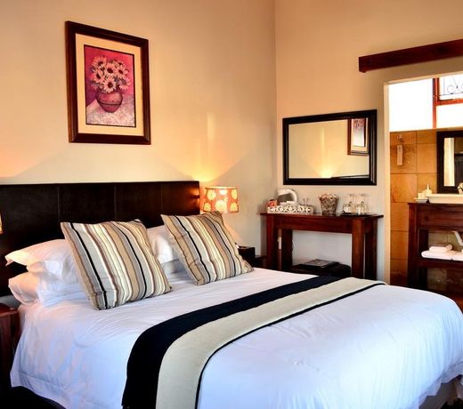Sea Whisper Guest House & Self Catering
