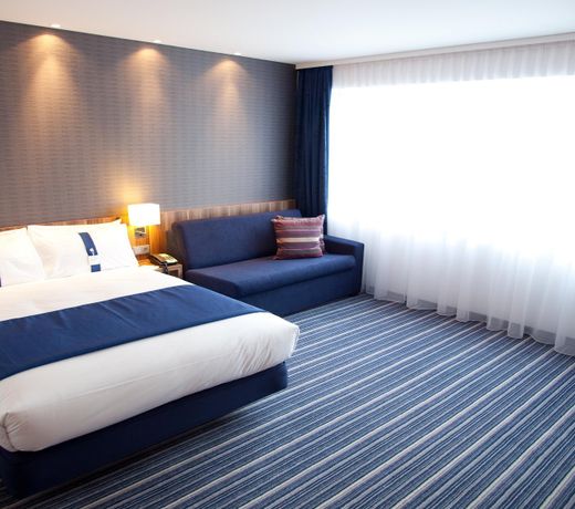 Premier Inn Essen City Limbecker Platz Hotel