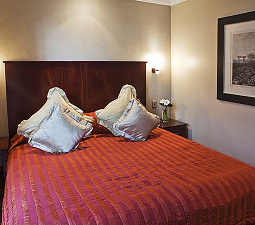 Raphael Suites