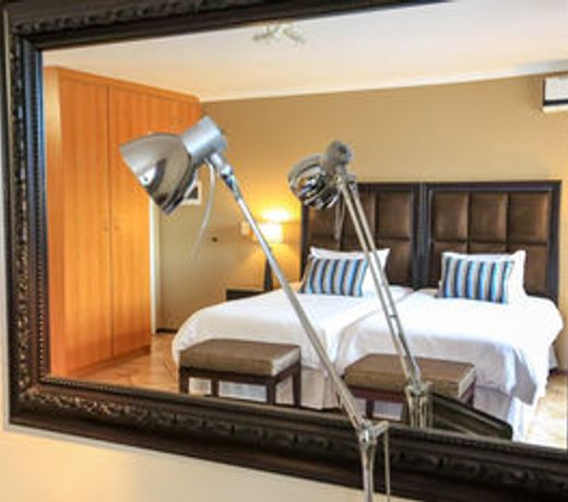 Executive Suites-125 Grayston Drive