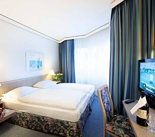 Hotel Dusseldorf City by Tulip Inn