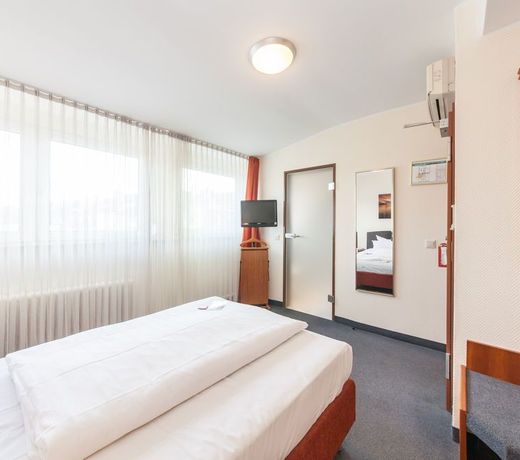 Hotel Flora Dusseldorf