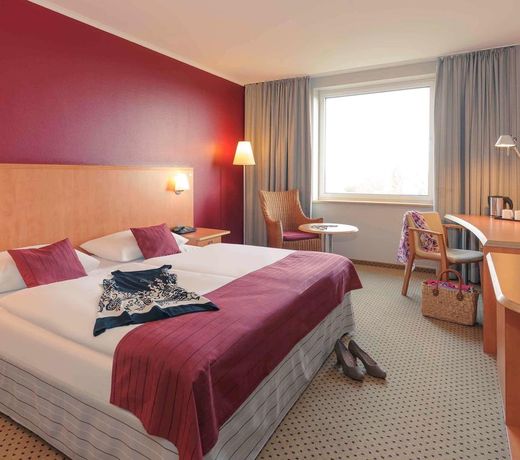 voco Dusseldorf Seestern, an IHG Hotel
