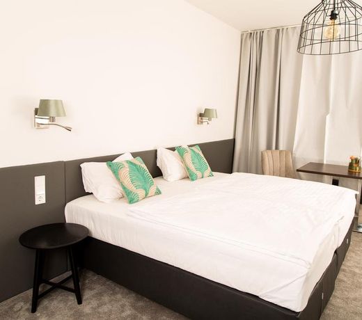 METROPOL-ROOMS