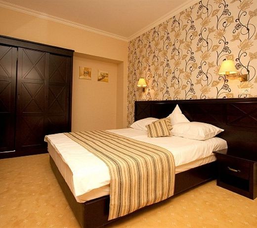 Best Western Plus Lido Hotel
