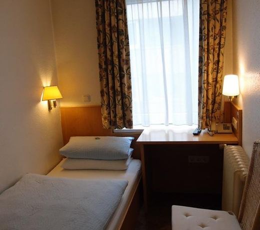 Andefu Hotel am Kantpark