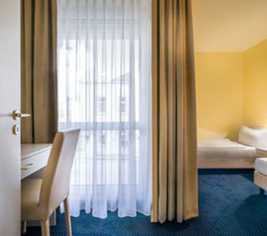Hotel Dresden Airport