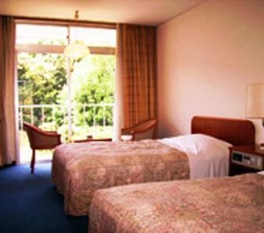 Ube 72 Ajisu Spa Hotel