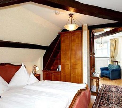 Schloßhotel Kurfürstliches Amtshaus Dauner Burg