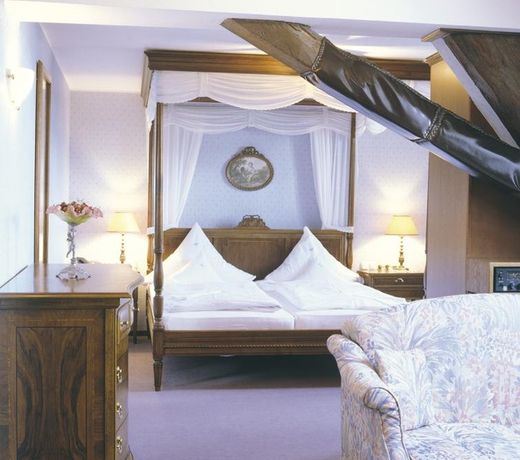Schloßhotel Kurfürstliches Amtshaus Dauner Burg