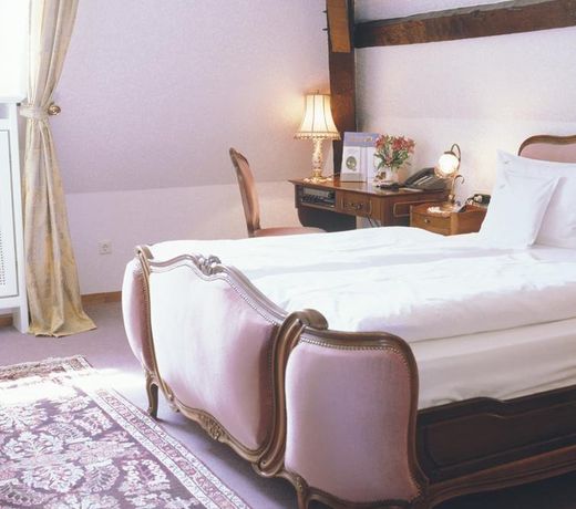 Schloßhotel Kurfürstliches Amtshaus Dauner Burg