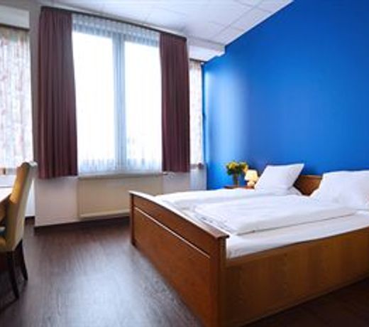 Pallas Hotel
