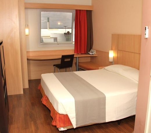 ibis Montes Claros Shopping