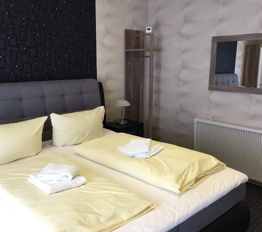 Hotel Holl Bed&Breakfast