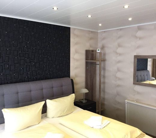 Hotel Holl Bed&Breakfast